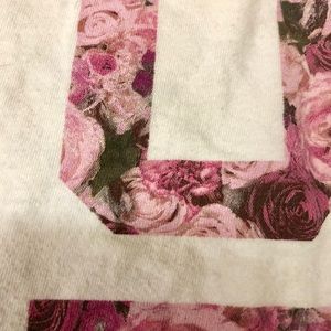 Old Navy Shirts & Tops - โญ๏ธโญ๏ธL๐ธO๐ธV๐ธE is all you need ๐๐ Old Navy Shirts & Tops - โญ๏ธโญ๏ธL๐ธO๐ธV๐ธE is all you need ๐๐